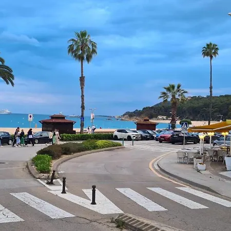 Playa Fenals 료렛 드 마르